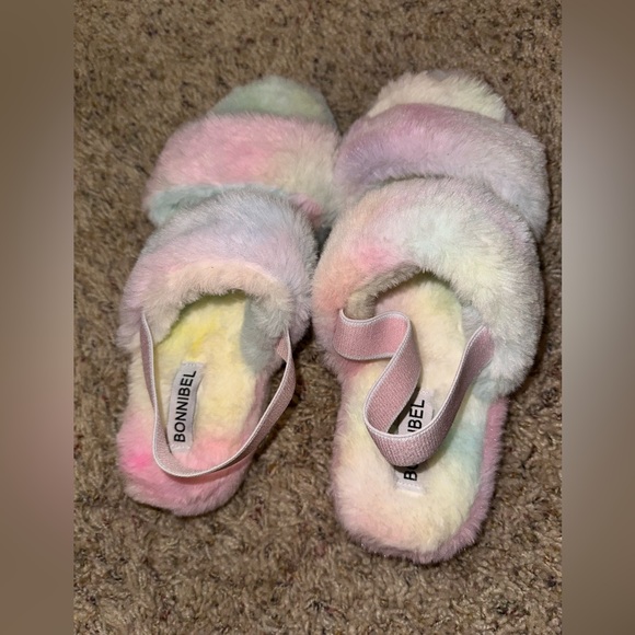Soft Angel 👼🏻 ☁️ slippers size 9 - Picture 2 of 4
